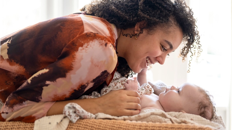 Yenidoğan Bebek Nasıl Emzirilir? Yenidoğan Bebek Nasıl Emzirilir?